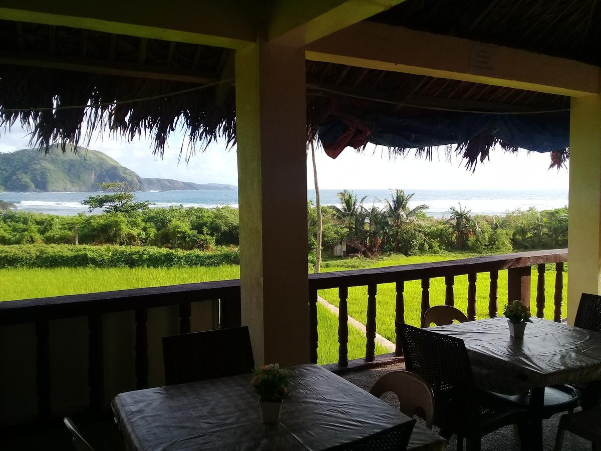 Josurfinn, Puraran Beach Baras  Exterior foto